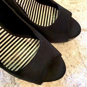 Vincci Black peep toe heelspj slab